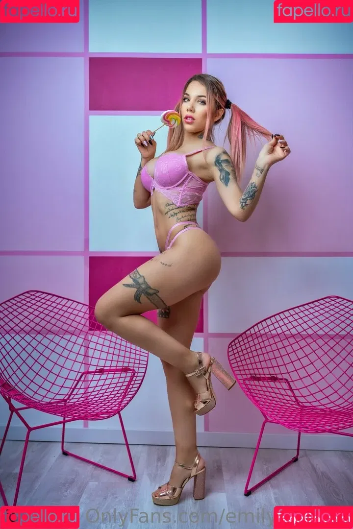 emilypoisonx Onlyfans Photo Gallery 