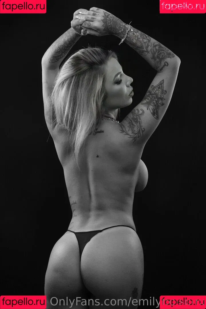 emilypoisonx Onlyfans Photo Gallery 