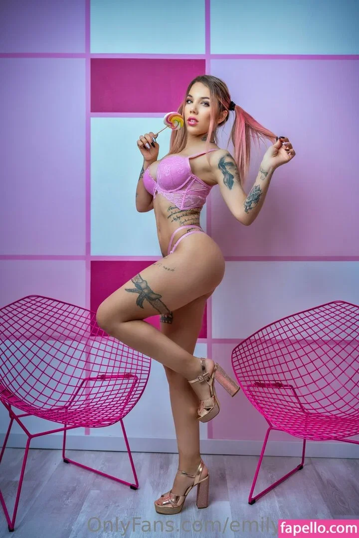 emilypoisonx Onlyfans Photo Gallery 