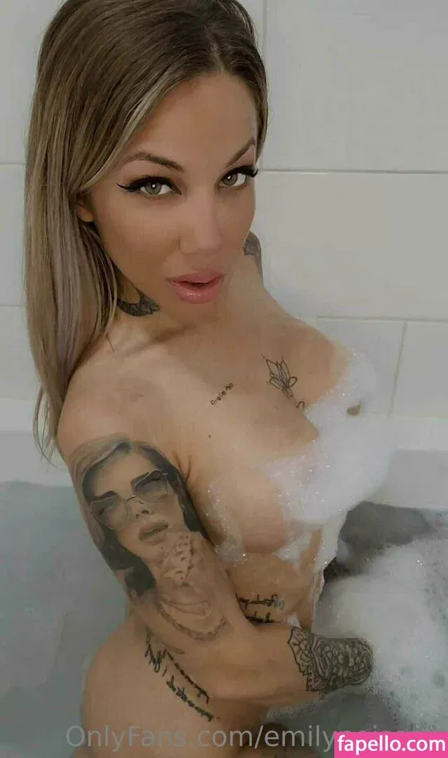 emilypoisonx Onlyfans Photo Gallery 
