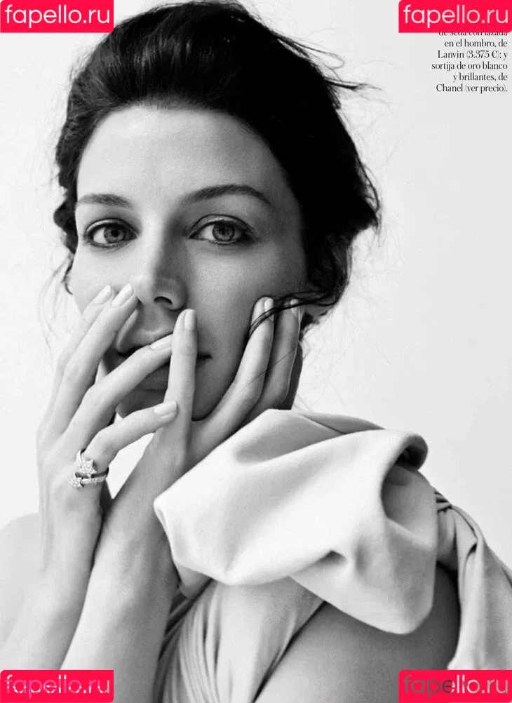 Jessica Paré Onlyfans Photo Gallery 
