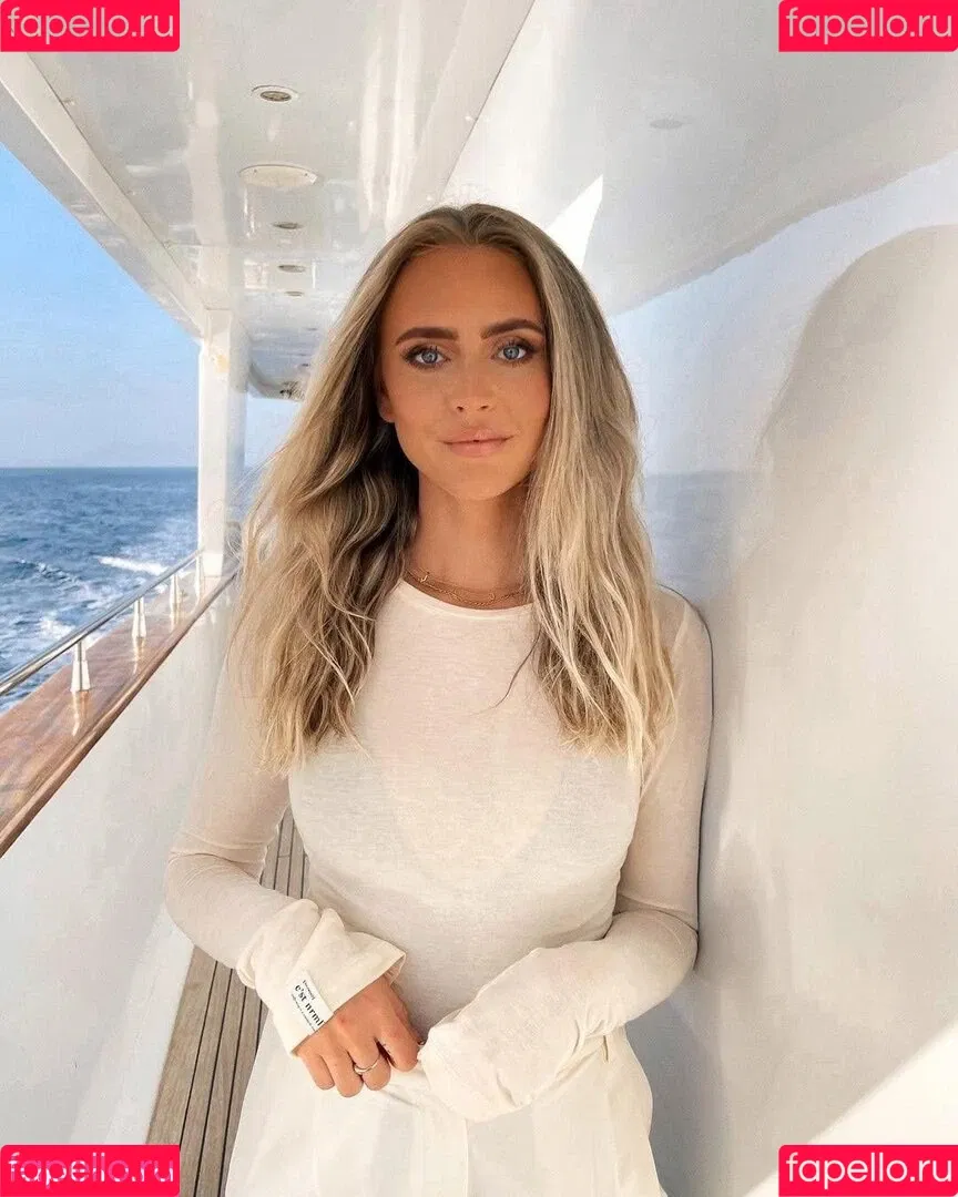 Janni Deler Onlyfans Photo Gallery 