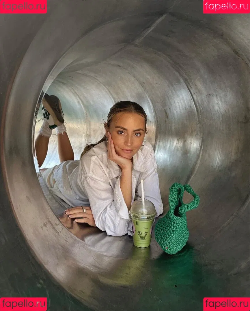 Janni Deler Onlyfans Photo Gallery 