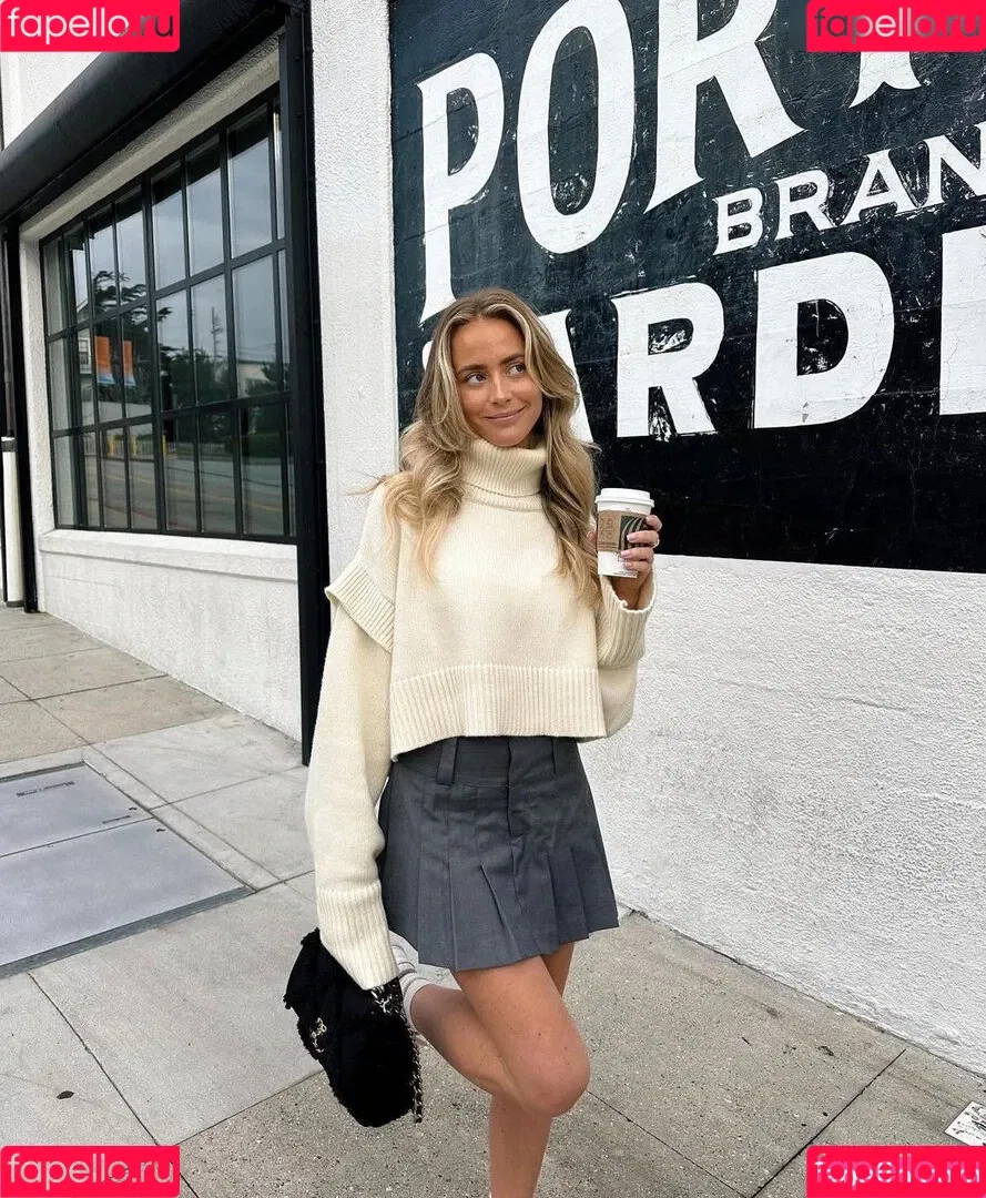 Janni Deler Onlyfans Photo Gallery 