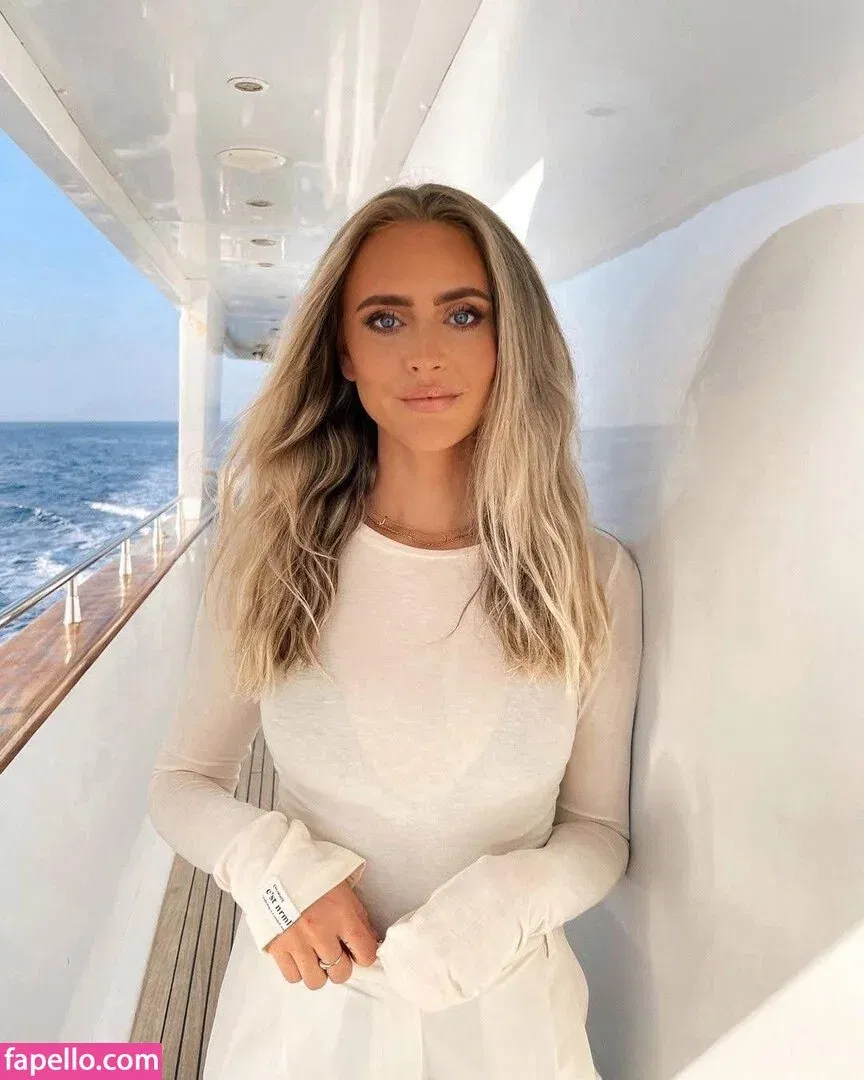 Janni Deler Onlyfans Photo Gallery 