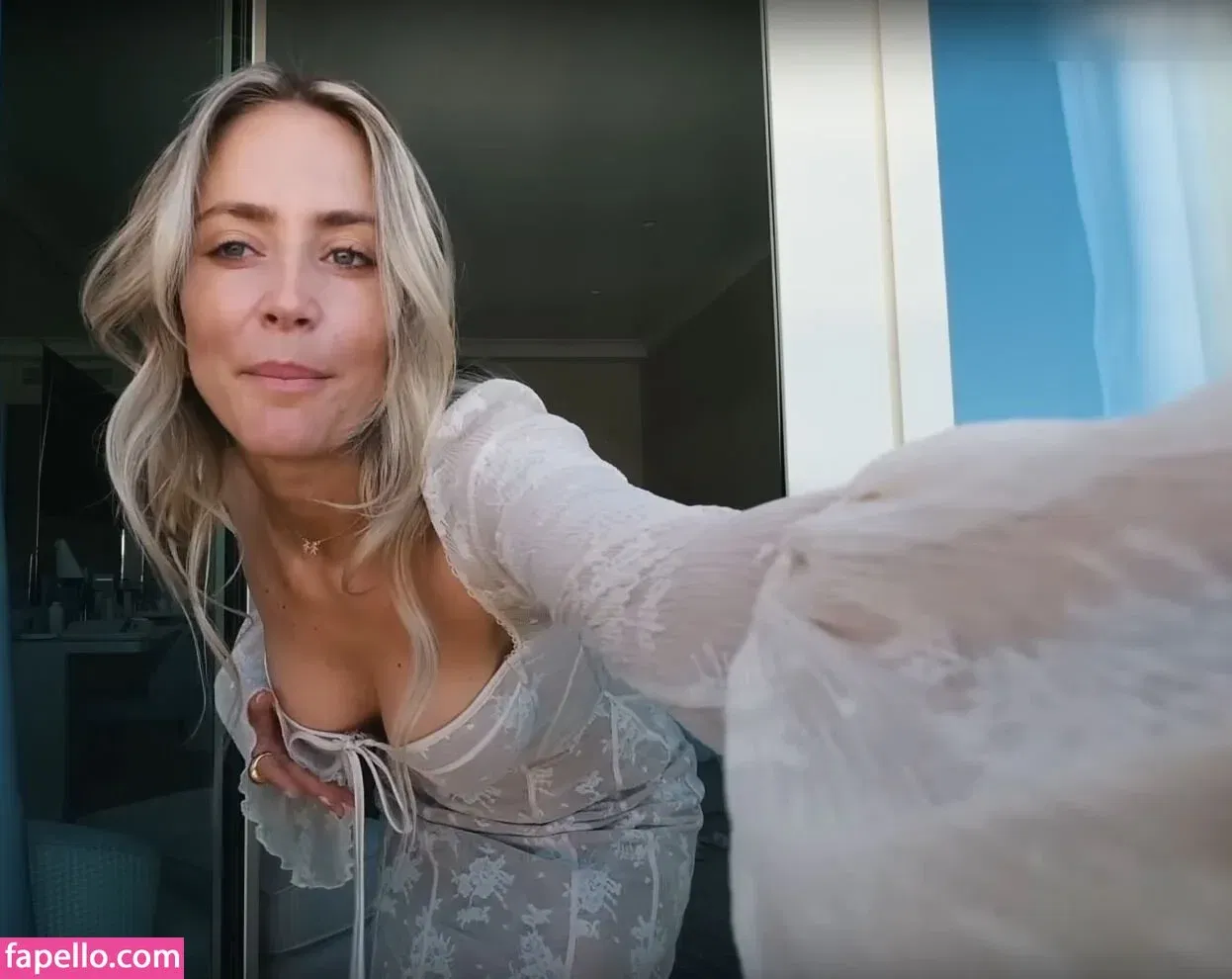 Janni Deler Onlyfans Photo Gallery 