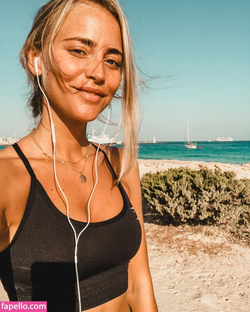 Janni Deler Onlyfans Photo Gallery 