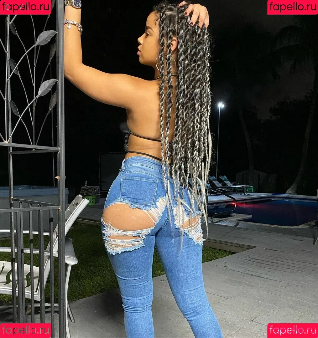 Rosairis Onlyfans Photo Gallery 