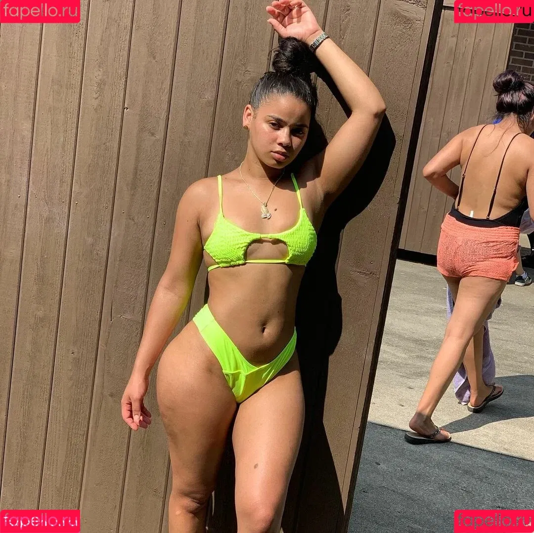 Rosairis Onlyfans Photo Gallery 