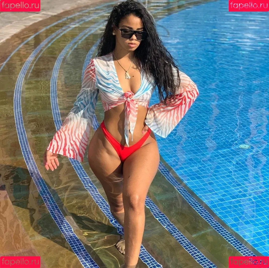 Rosairis Onlyfans Photo Gallery 