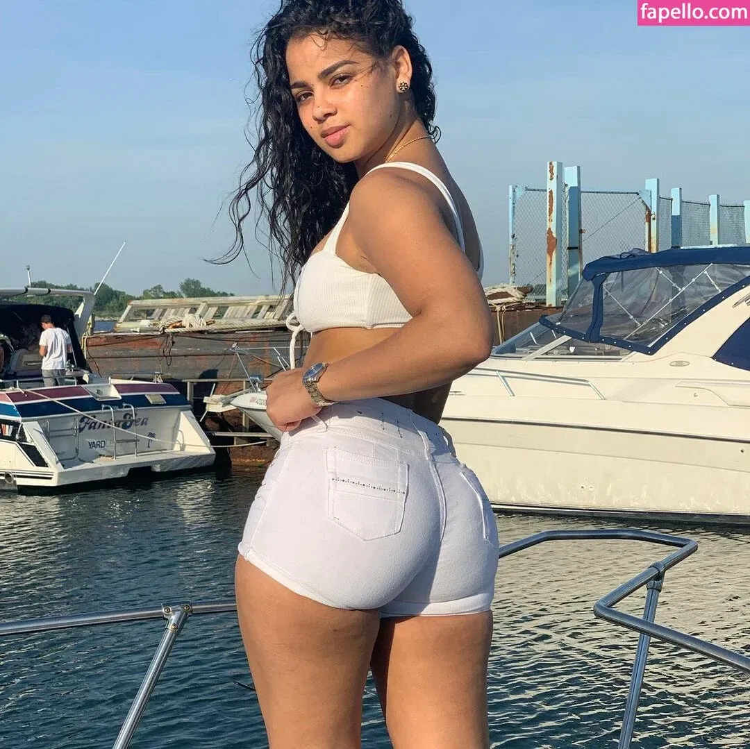 Rosairis Onlyfans Photo Gallery 