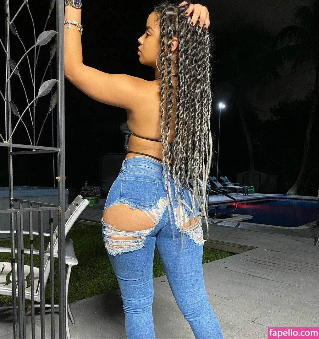 Rosairis Onlyfans Photo Gallery 