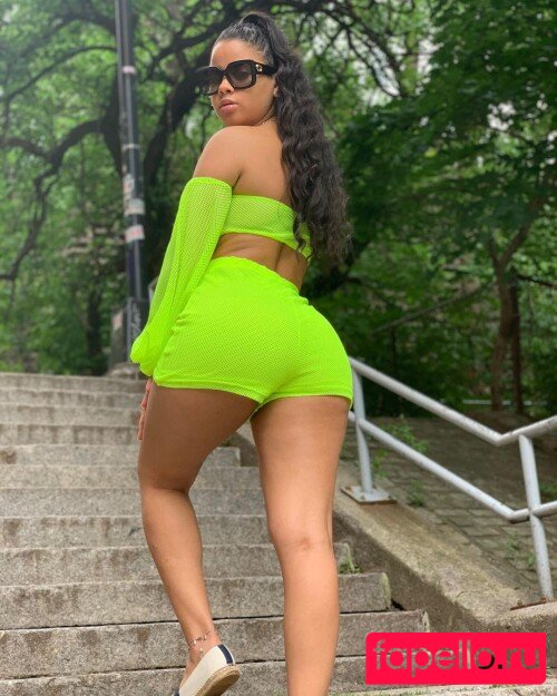 Rosairis Nude Onlyfans Photo 39