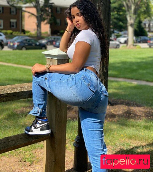 Rosairis Nude Onlyfans Photo 10