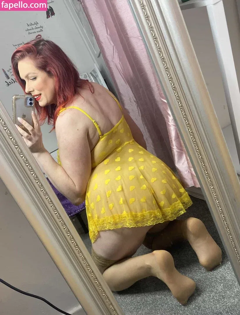 Suziesexylegs Onlyfans Photo Gallery 