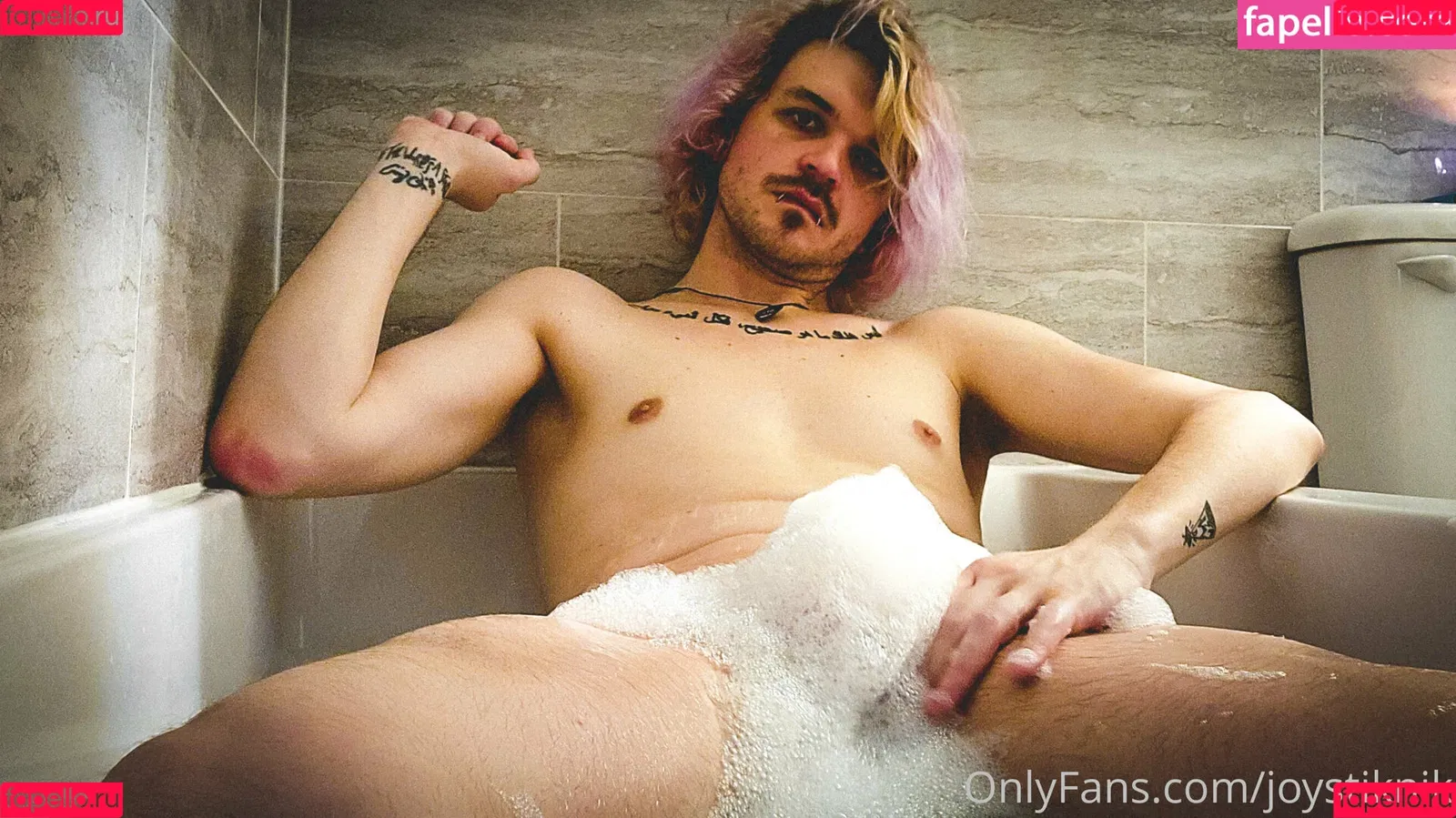 joystiknik Onlyfans Photo Gallery 
