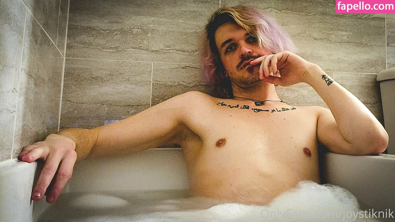 joystiknik Onlyfans Photo Gallery 