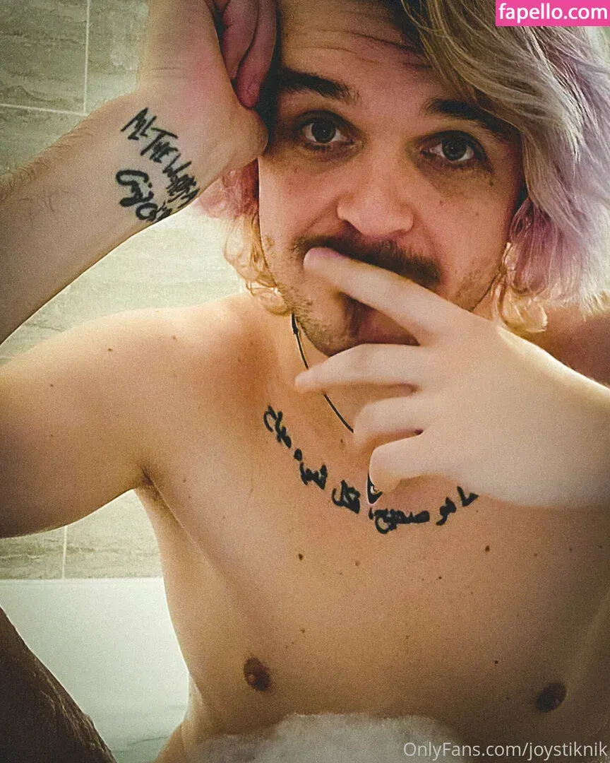 joystiknik Onlyfans Photo Gallery 