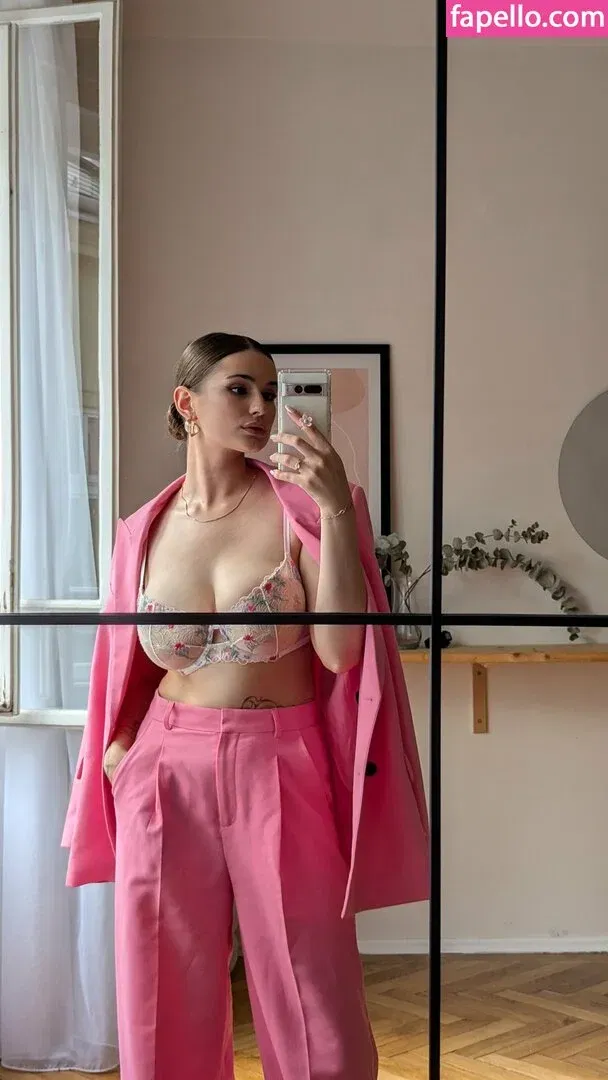 mini__pi_g Onlyfans Photo Gallery 