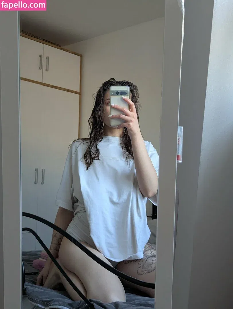 mini__pi_g Onlyfans Photo Gallery 