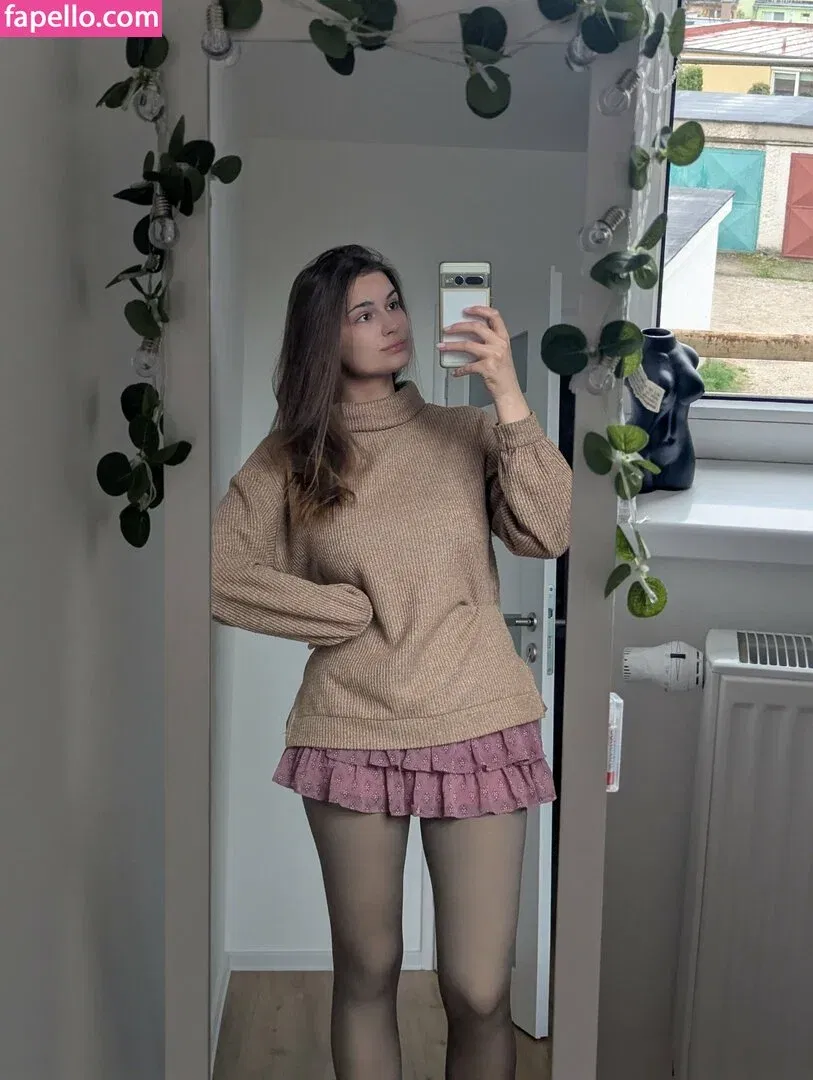 mini__pi_g Onlyfans Photo Gallery 