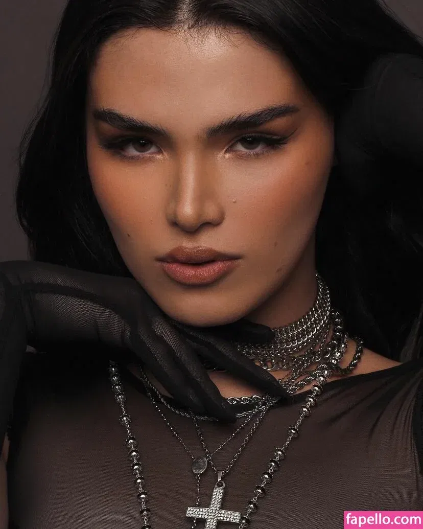 Elvira Onlyfans Photo Gallery 