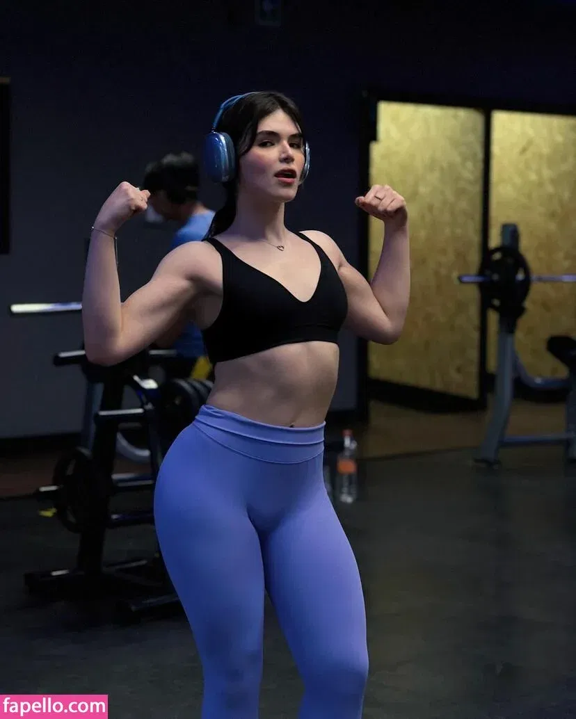 Elvira Onlyfans Photo Gallery 