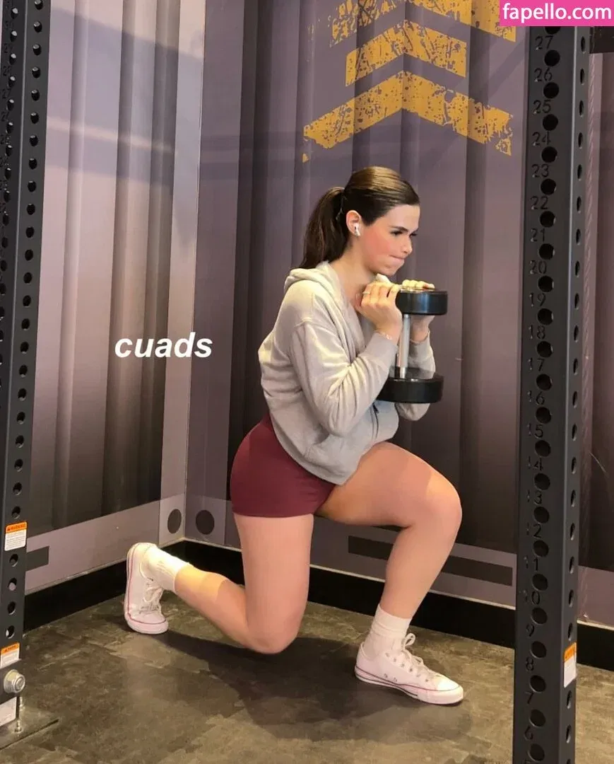 Elvira Onlyfans Photo Gallery 