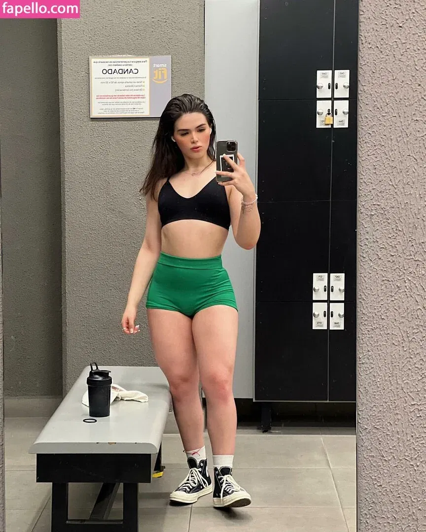 Elvira Onlyfans Photo Gallery 