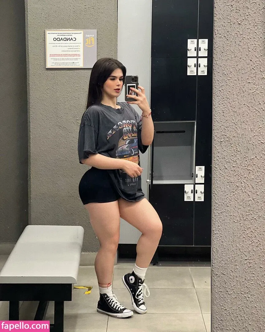 Elvira Onlyfans Photo Gallery 