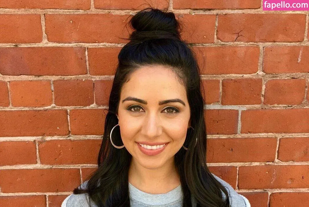 Dena TakruriAJ+ Onlyfans Photo Gallery 