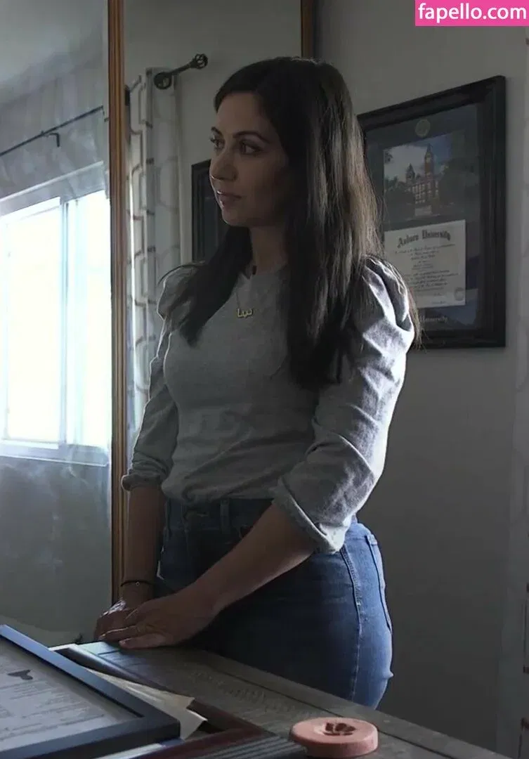 Dena TakruriAJ+ Onlyfans Photo Gallery 