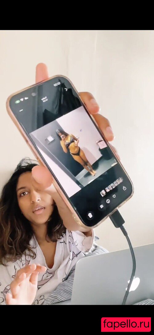 Dena TakruriAJ+ Nude Onlyfans Photo 17