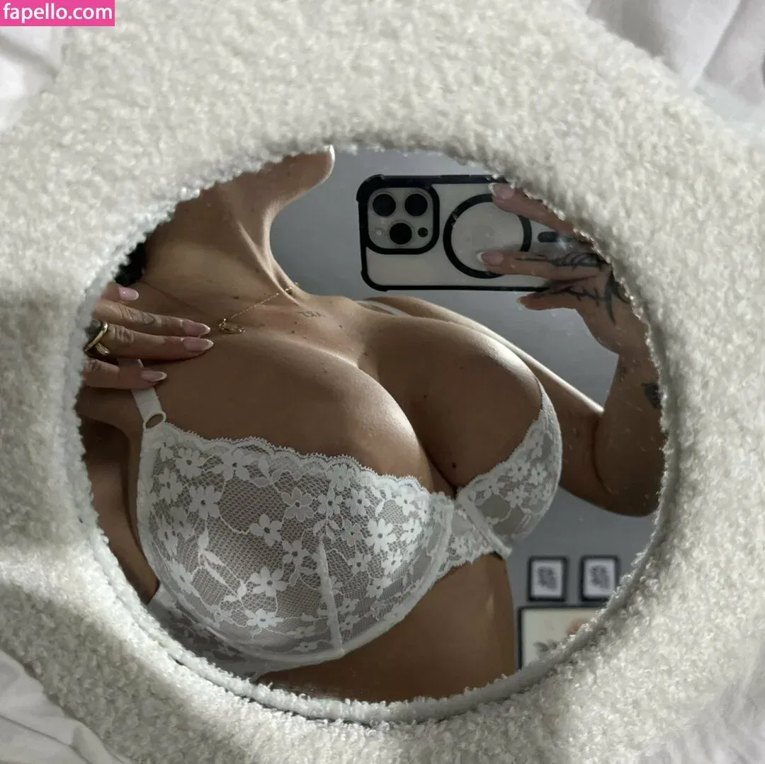 Lucia Smieskova Onlyfans Photo Gallery 