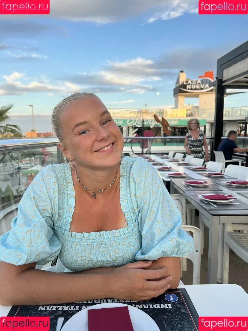 Caroline Kupka Onlyfans Photo Gallery 