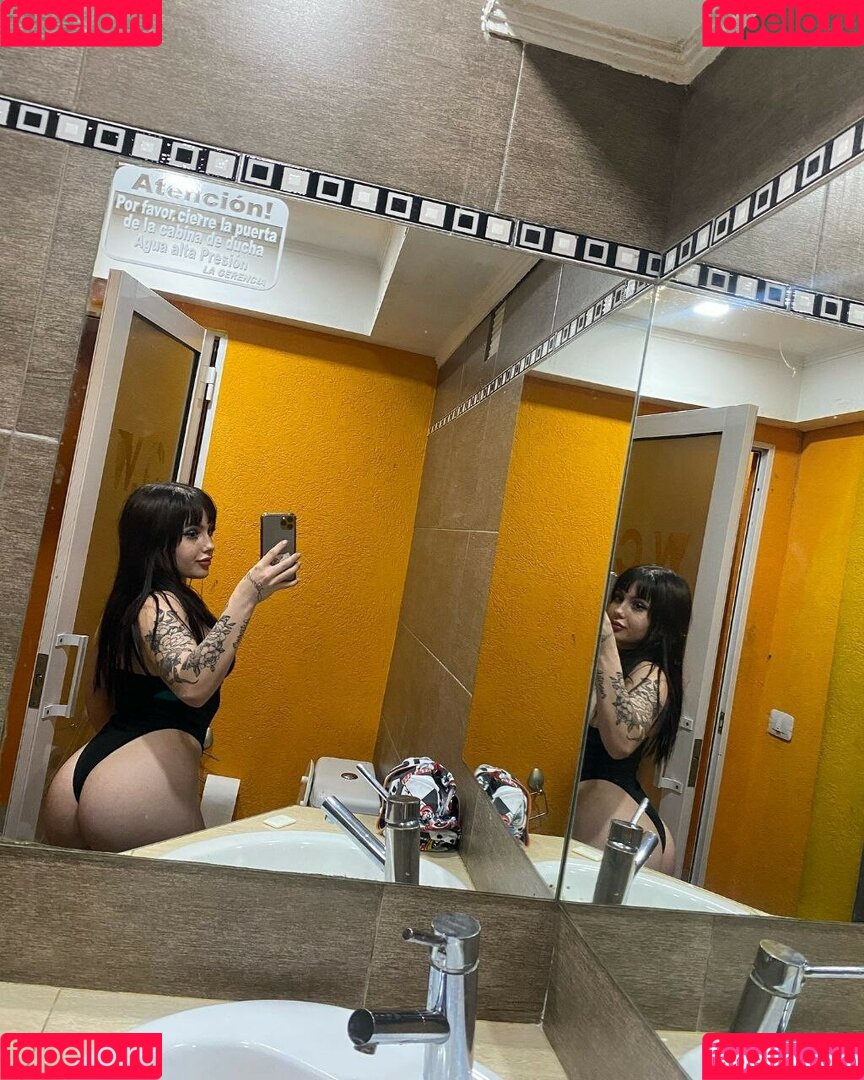 Melina Guida Onlyfans Photo Gallery 