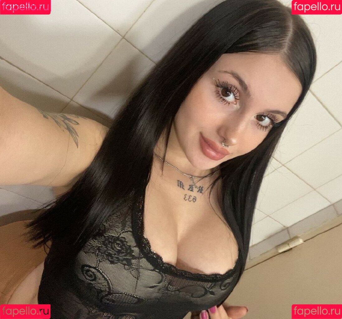 Melina Guida Onlyfans Photo Gallery 