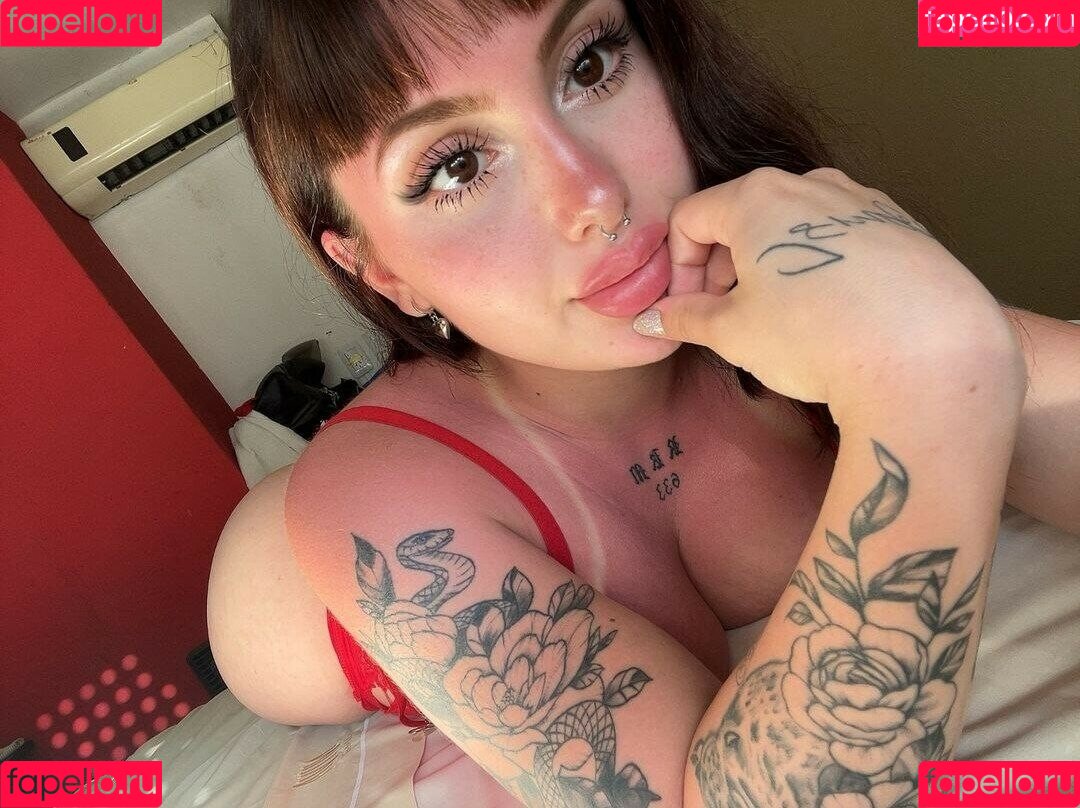 Melina Guida Onlyfans Photo Gallery 