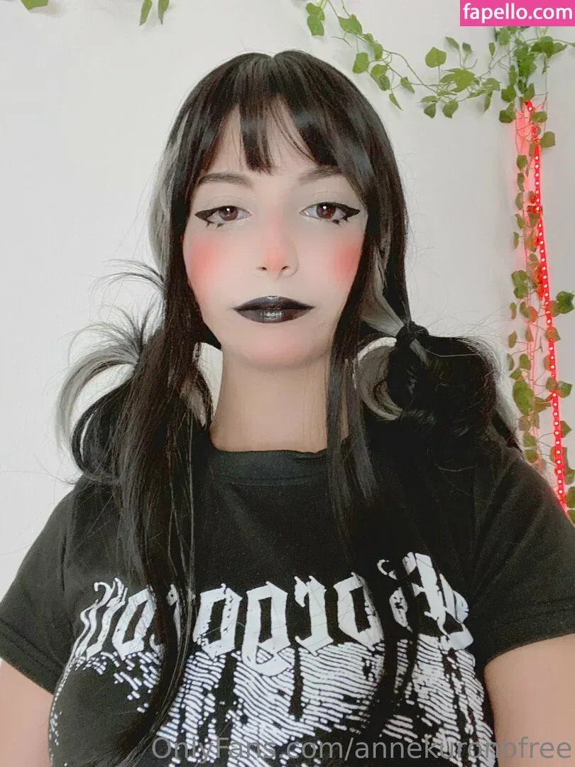 annekuronofree Onlyfans Photo Gallery 