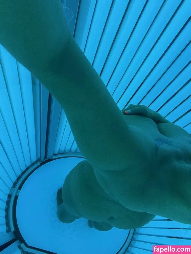 bigtitsmcgee612 Onlyfans Photo Gallery 