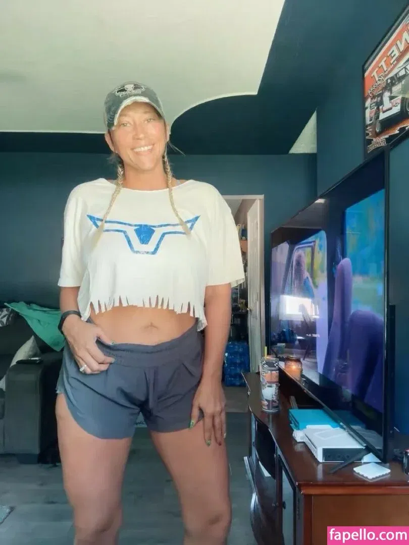 bigtitsmcgee612 Onlyfans Photo Gallery 