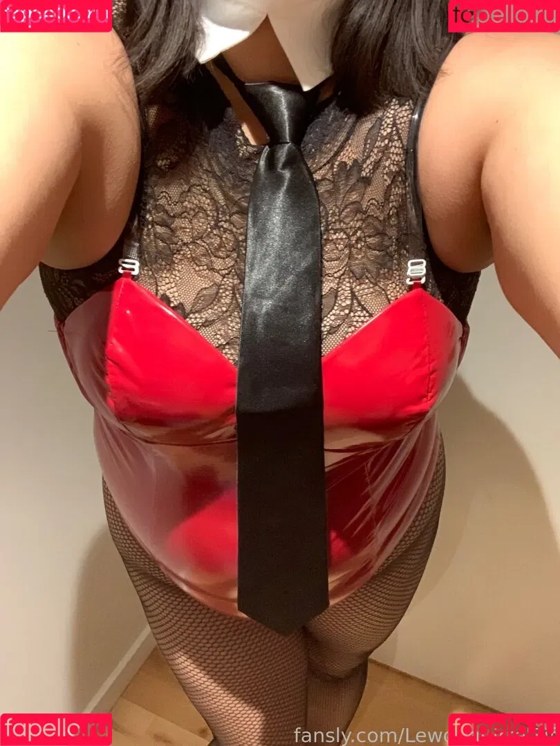 Sif Avellana Onlyfans Photo Gallery 