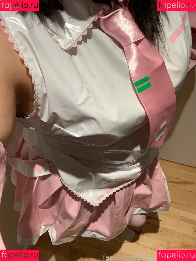 Sif Avellana Onlyfans Photo Gallery 