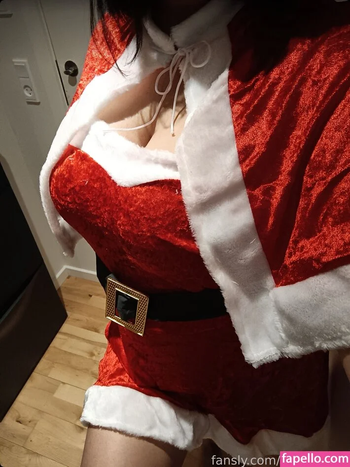 Sif Avellana Onlyfans Photo Gallery 