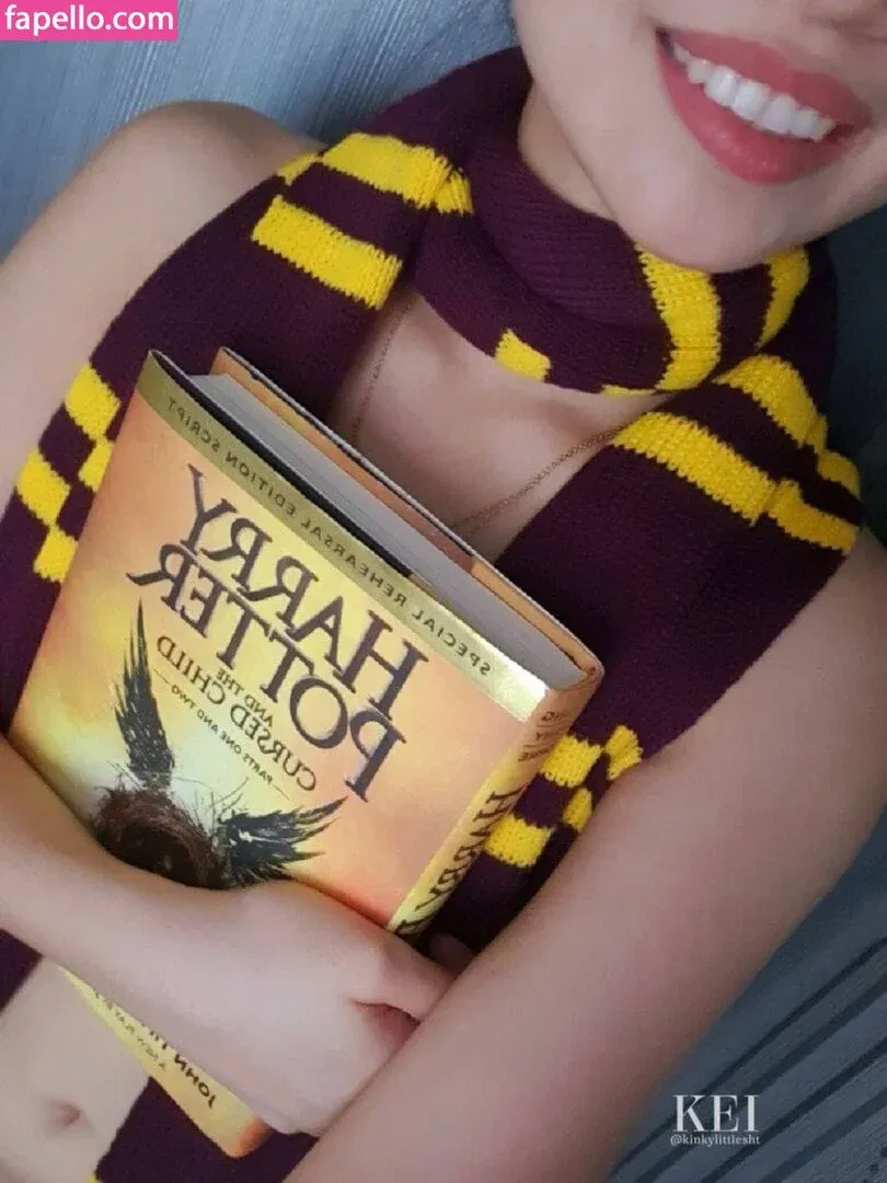 keikinkylittlesht Onlyfans Photo Gallery 