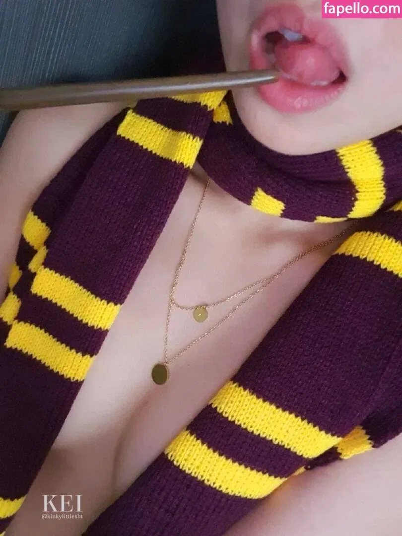 keikinkylittlesht Onlyfans Photo Gallery 