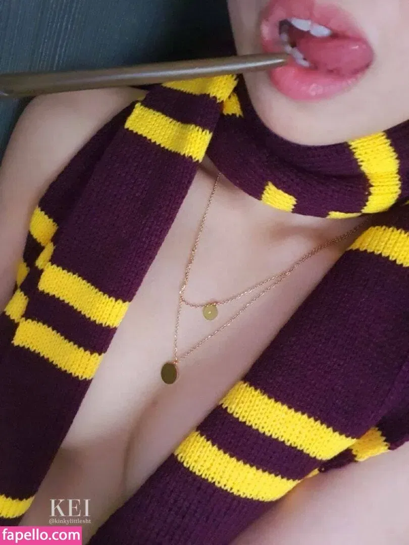 keikinkylittlesht Onlyfans Photo Gallery 