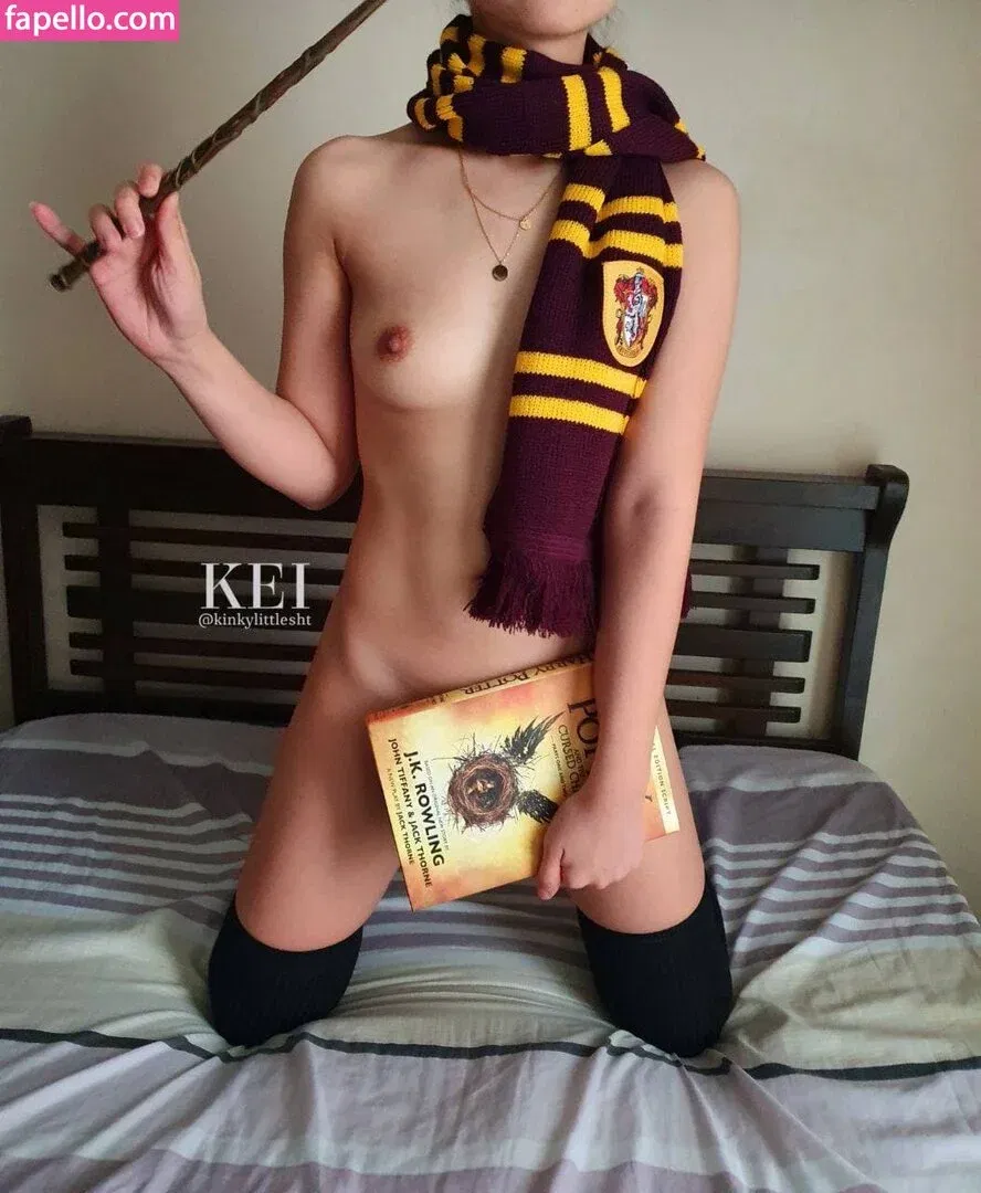 keikinkylittlesht Onlyfans Photo Gallery 