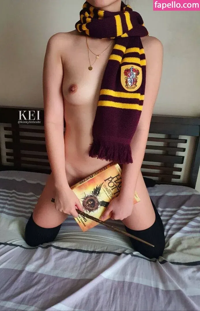 keikinkylittlesht Onlyfans Photo Gallery 