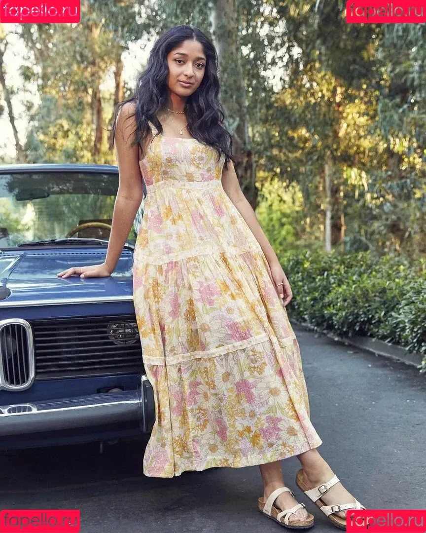 Maitreyi Ramakrishnan Onlyfans Photo Gallery 